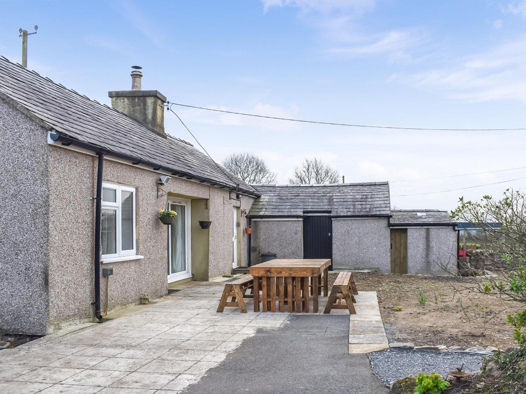 Tyn Y Maen Villa Llanddeiniolen Exterior photo